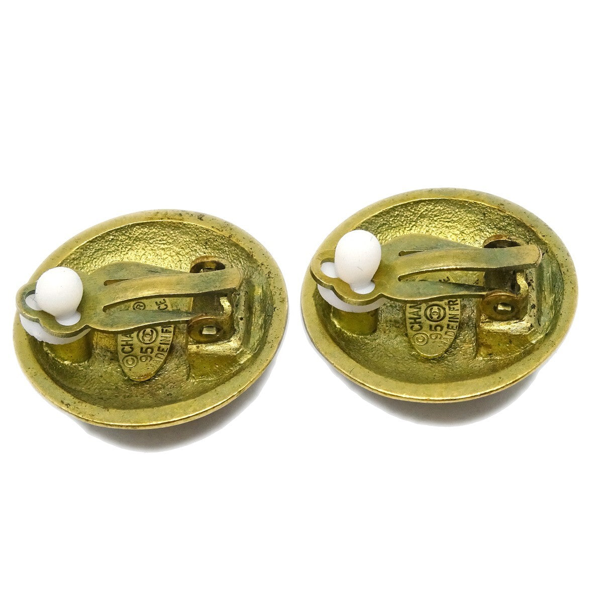 Chanel Vintage CC Round Clip-On Earrings Metal, GOLD, GOLD_PLATED, Earrings