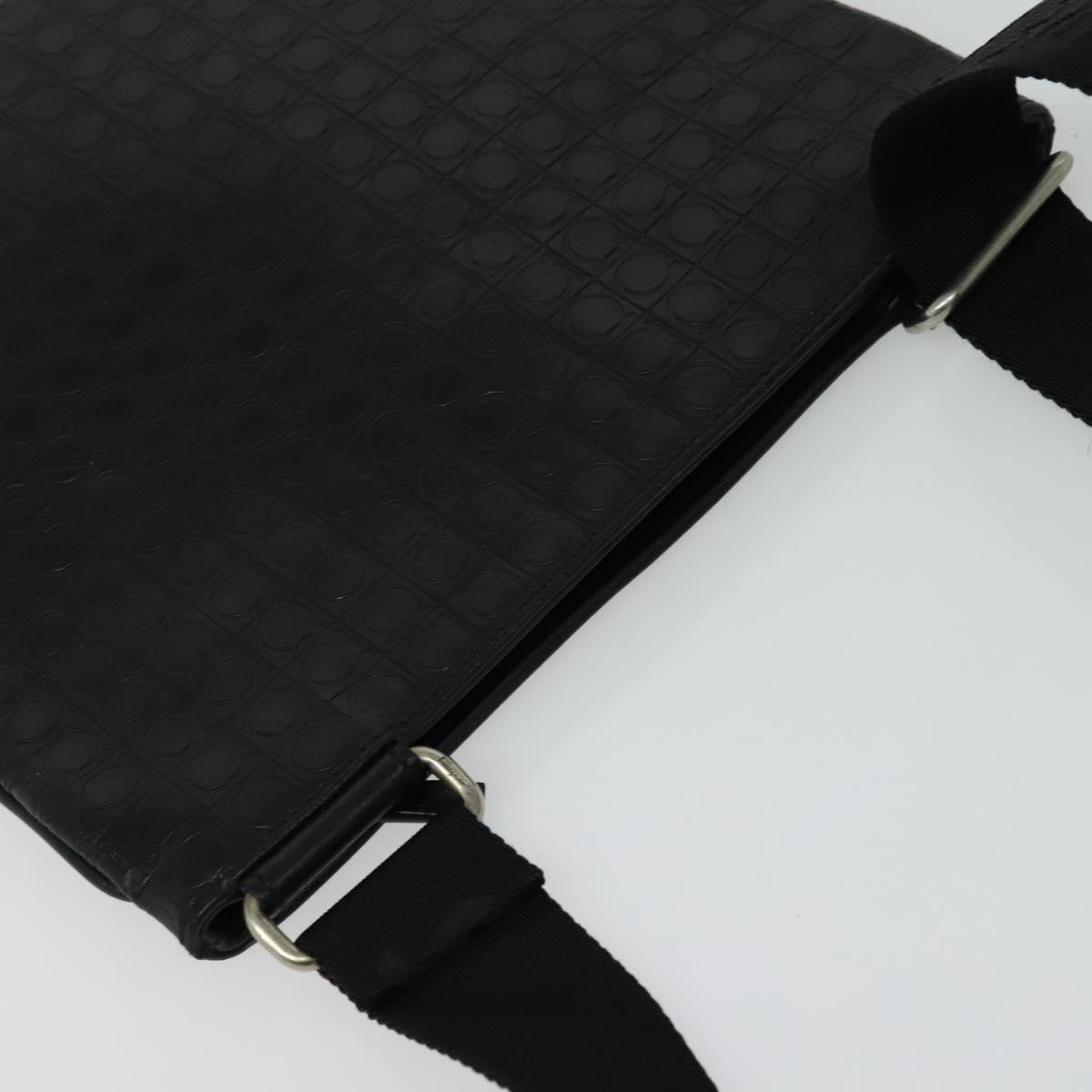 Salvatore Ferragamo Gancini Shoulder Bag Leather, BLACK, LEATHER, Shoulder bag