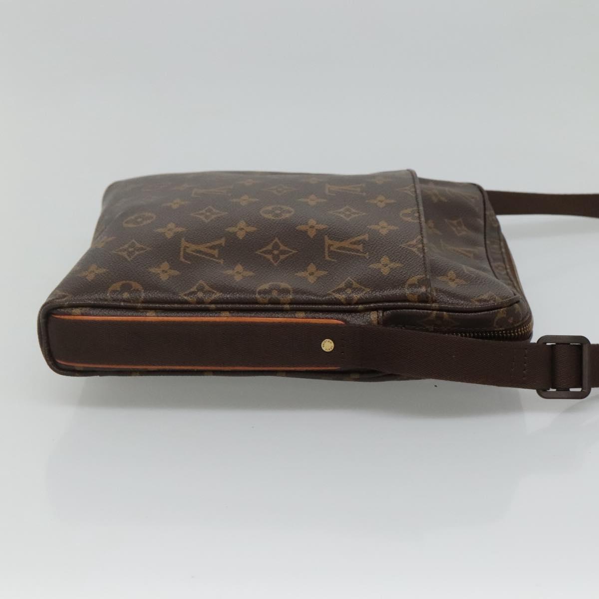 Louis Vuitton Trotteur Beaubourg Handbag Monogram Canvas, BROWN, CANVAS, Handbag
