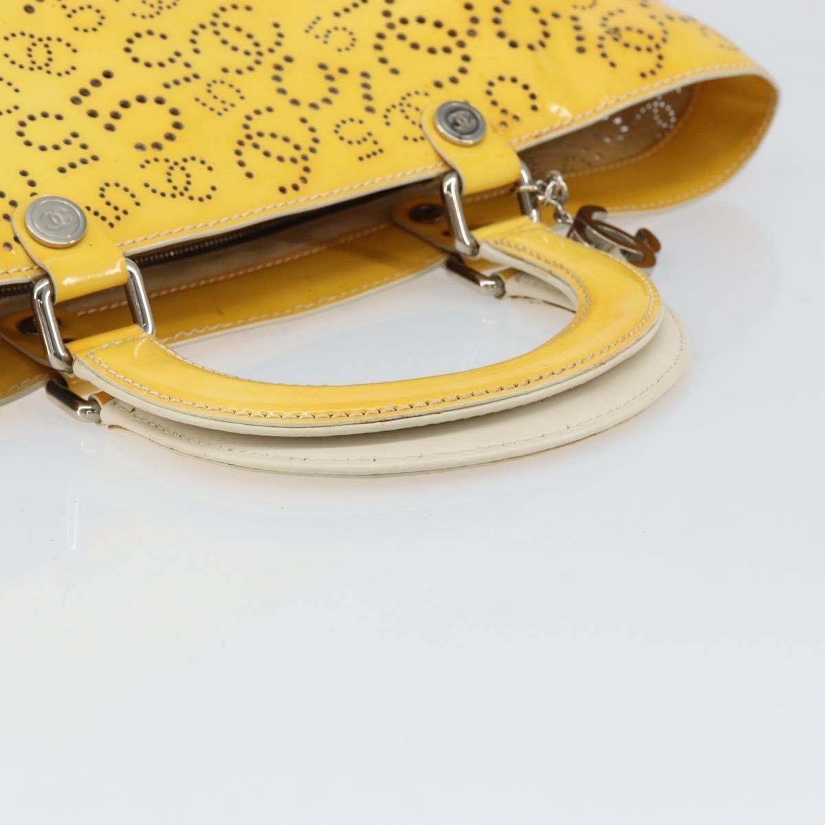 Chanel CC No.5 Shopping Tote Perforated Patent, YELLOW, PATENT_LEATHER, Tote bag