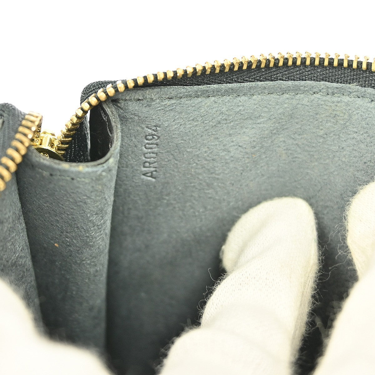 Louis Vuitton Pochette Accessoires Epi Leather, BLACK, LEATHER, Clutche & pouche