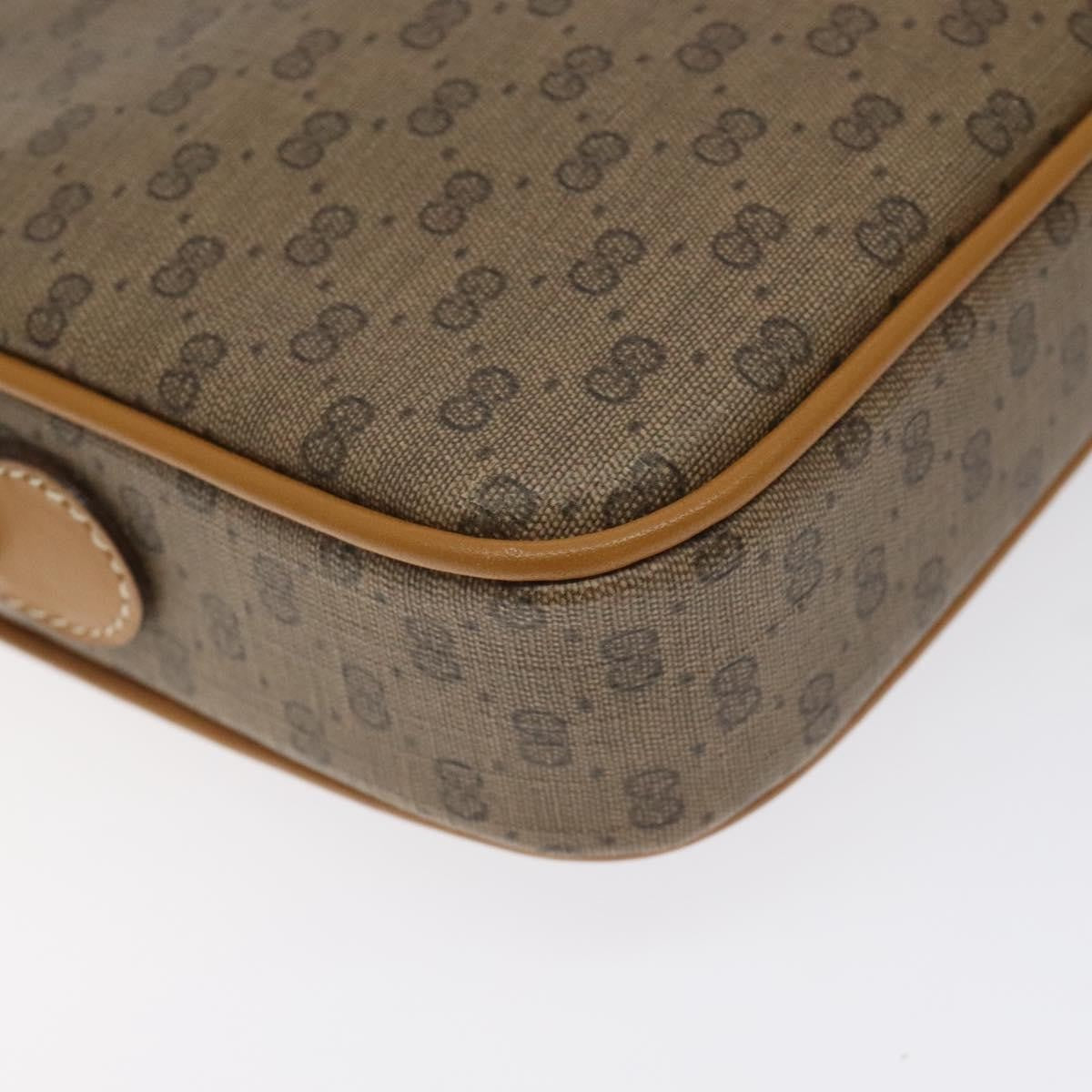 Gucci Zip Pouch GG Canvas, BEIGE, PVC, Shoulder bag