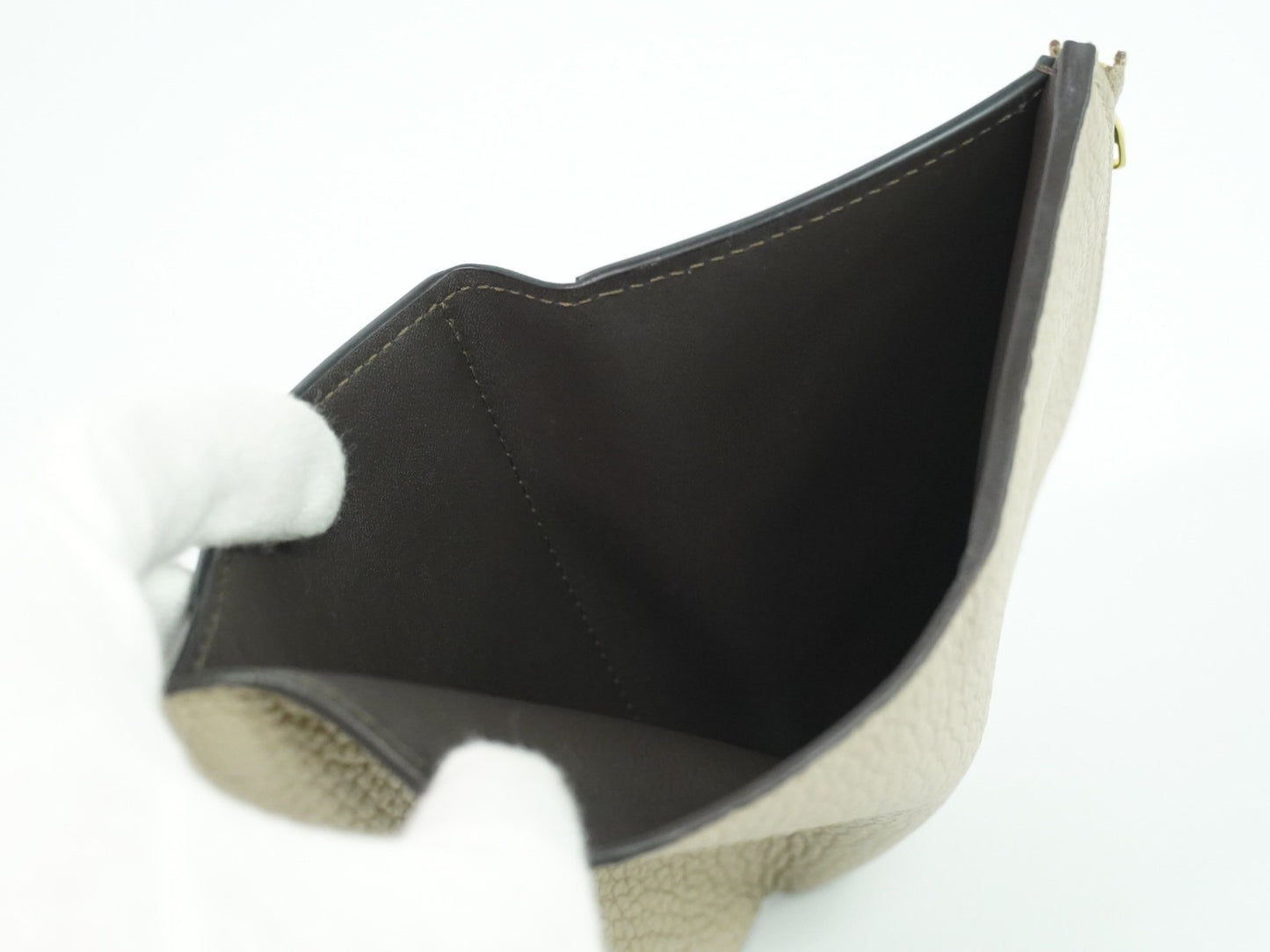 Louis Vuitton Capucines Compact wallet Leather, BEIGE, LEATHER, Wallets