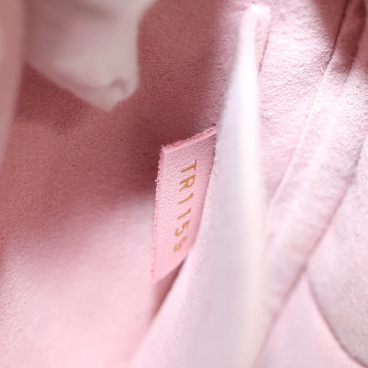 Louis Vuitton New Wave Camera Bag Quilted Leather, PINK, LEATHER, Crossbody bag