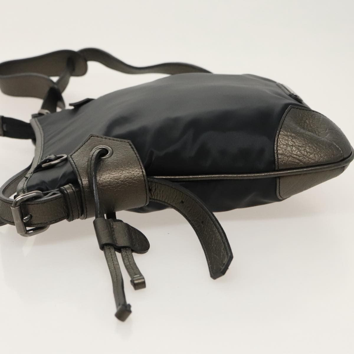 Burberry Zip Top Messenger Nylon, BLACK, NYLON, Shoulder bag