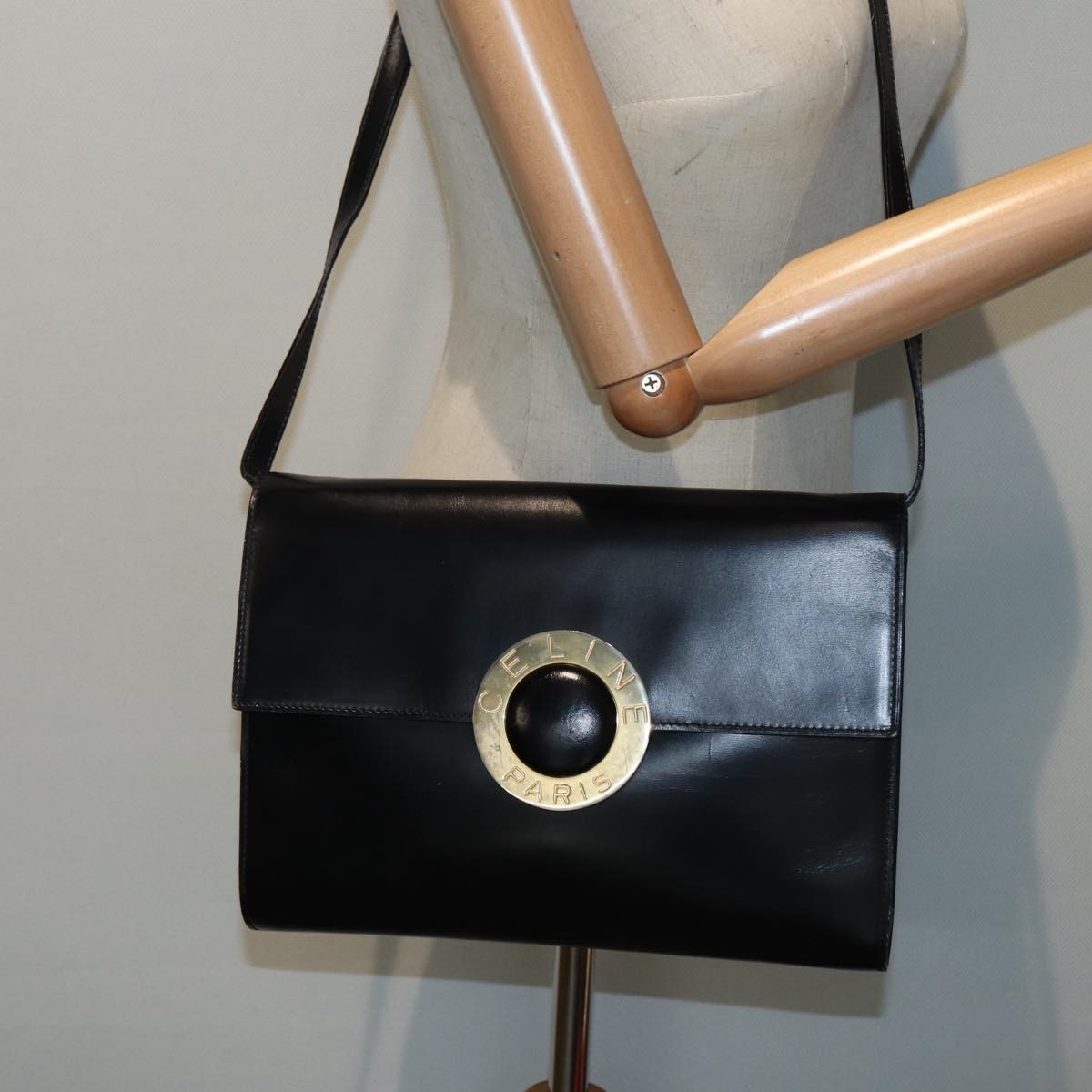 Celine Vintage Circle Logo Crossbody Bag Leather, BLACK, LEATHER, Shoulder bag
