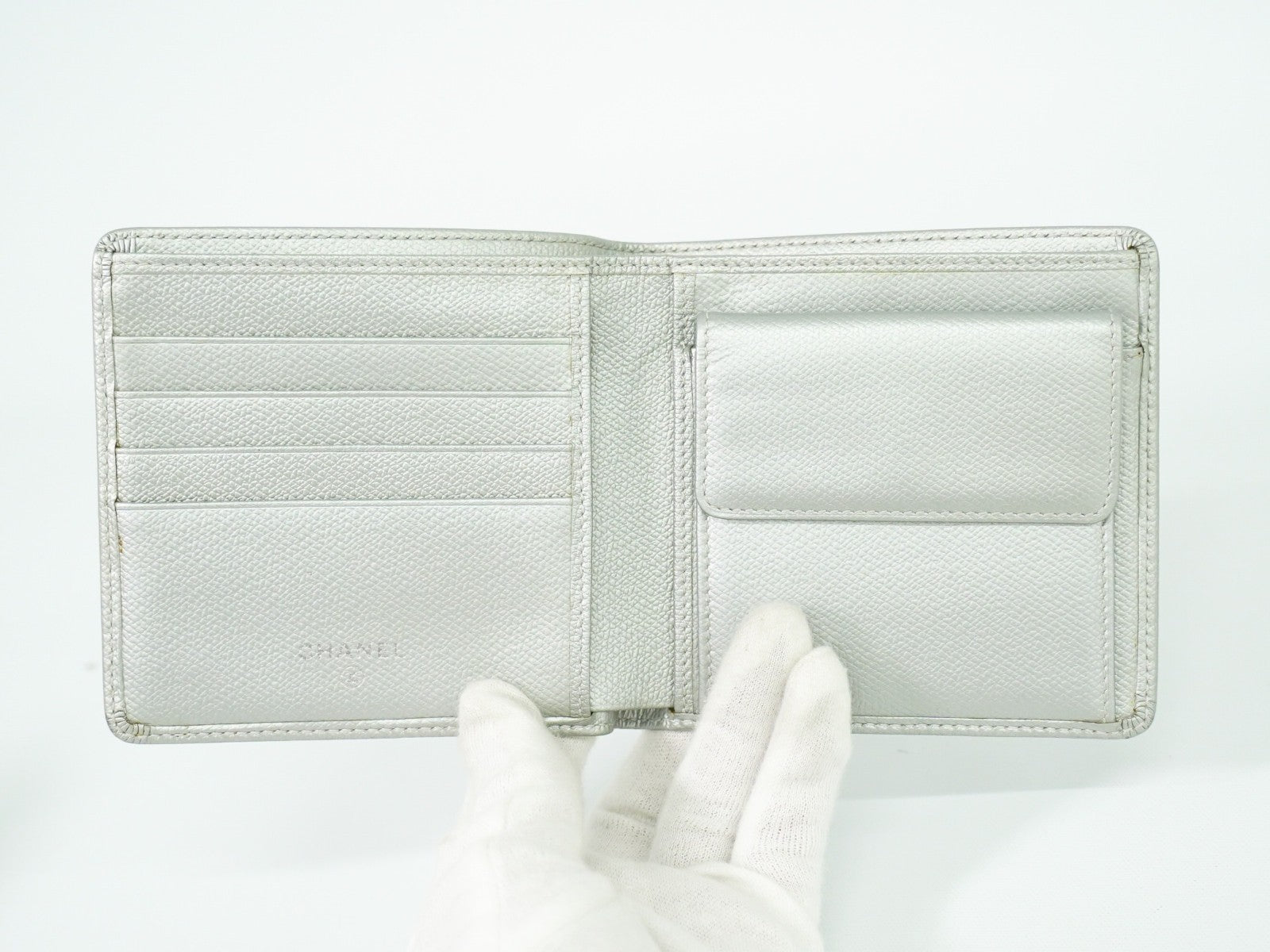 Chanel Coco bouton wallet Leather, SILVER, LEATHER, Wallets