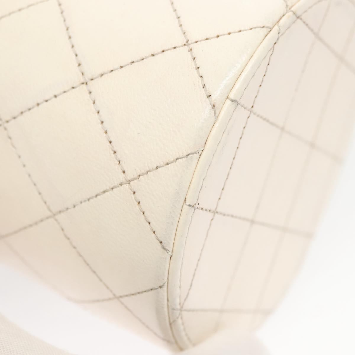 Chanel CC Round Vanity Case with Chain Quilted Lambskin, WHITE, LEATHER, Shoulder bag