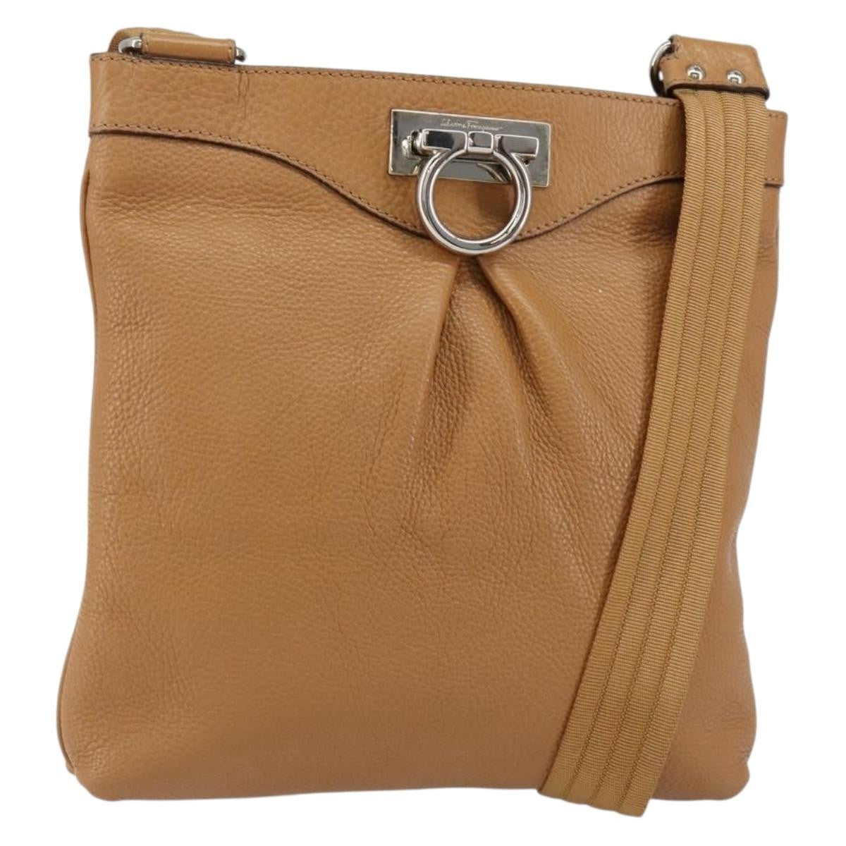 Salvatore Ferragamo Gancini Shoulder Bag Leather, BROWN, LEATHER, Shoulder bag