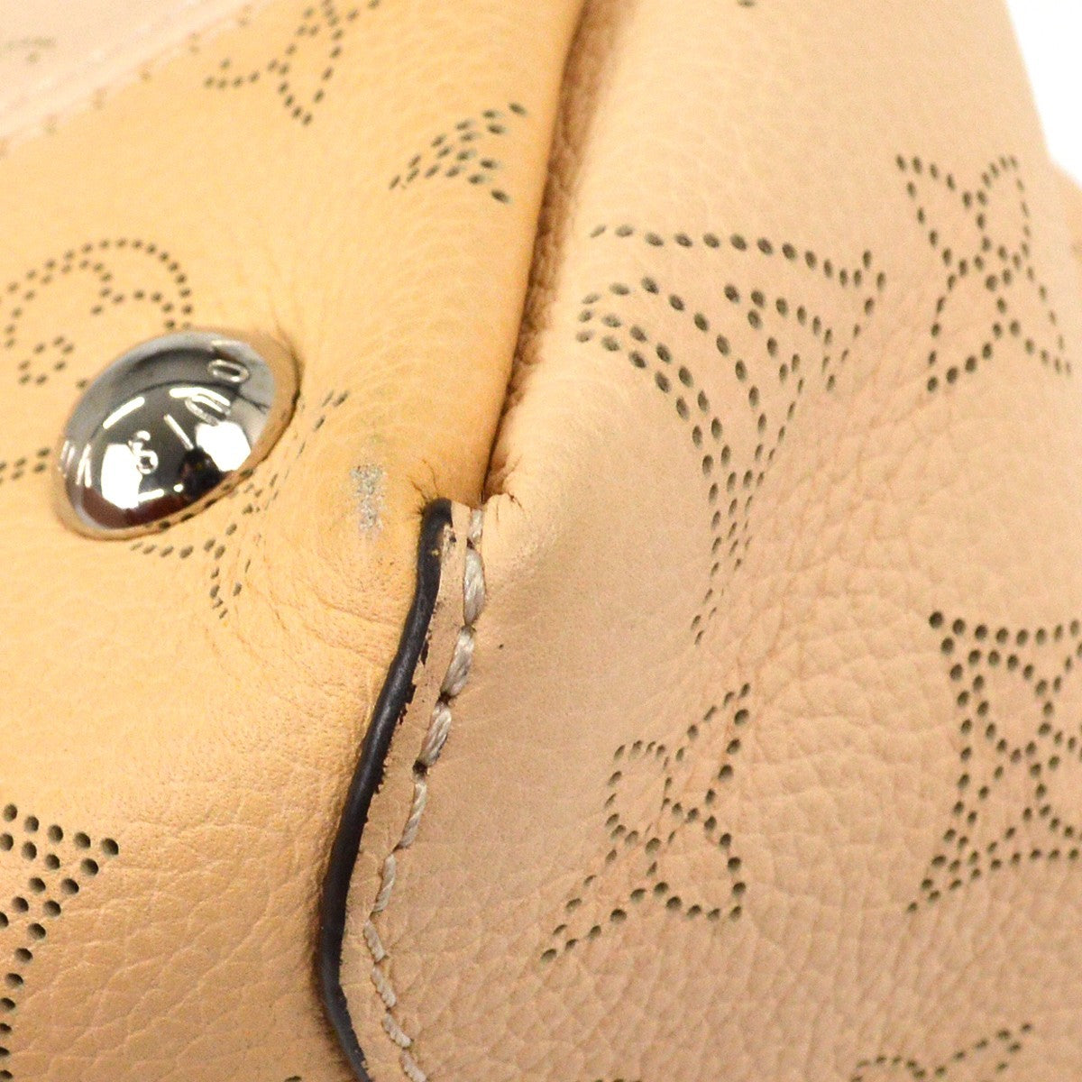 Louis Vuitton Hina Handbag Mahina Leather, BEIGE, LEATHER, Tote bag