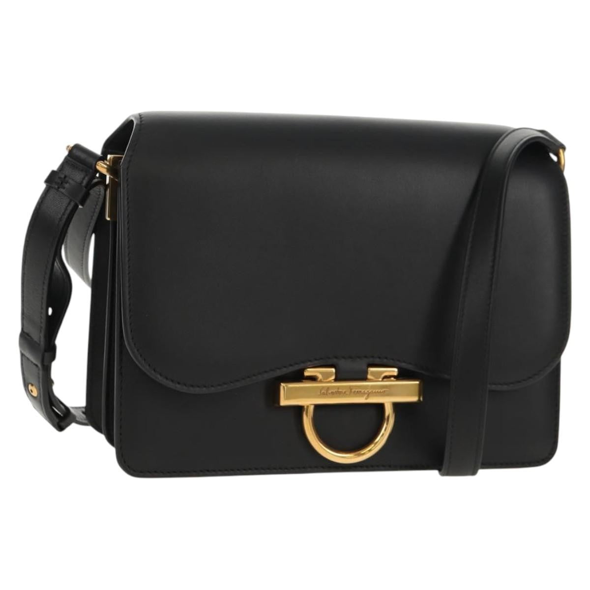 Salvatore Ferragamo Joanne Shoulder Bag Leather, BLACK, LEATHER, Shoulder bag