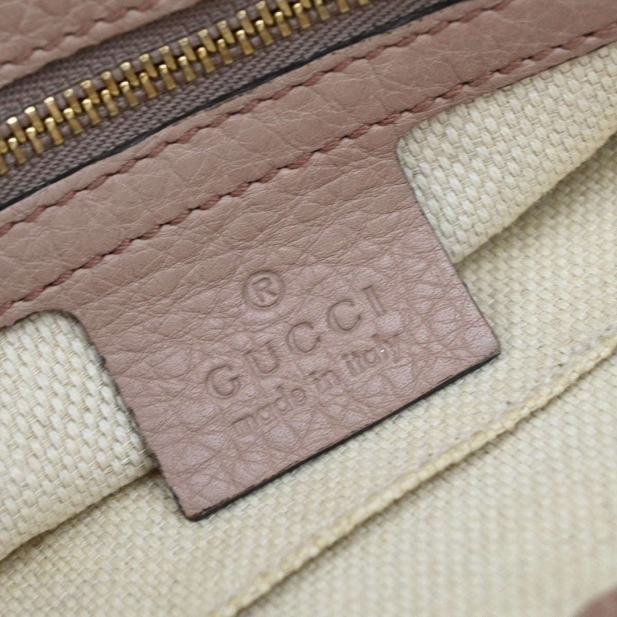 Gucci Soho Chain Crossbody Bag Leather, PINK, LEATHER, Shoulder bag