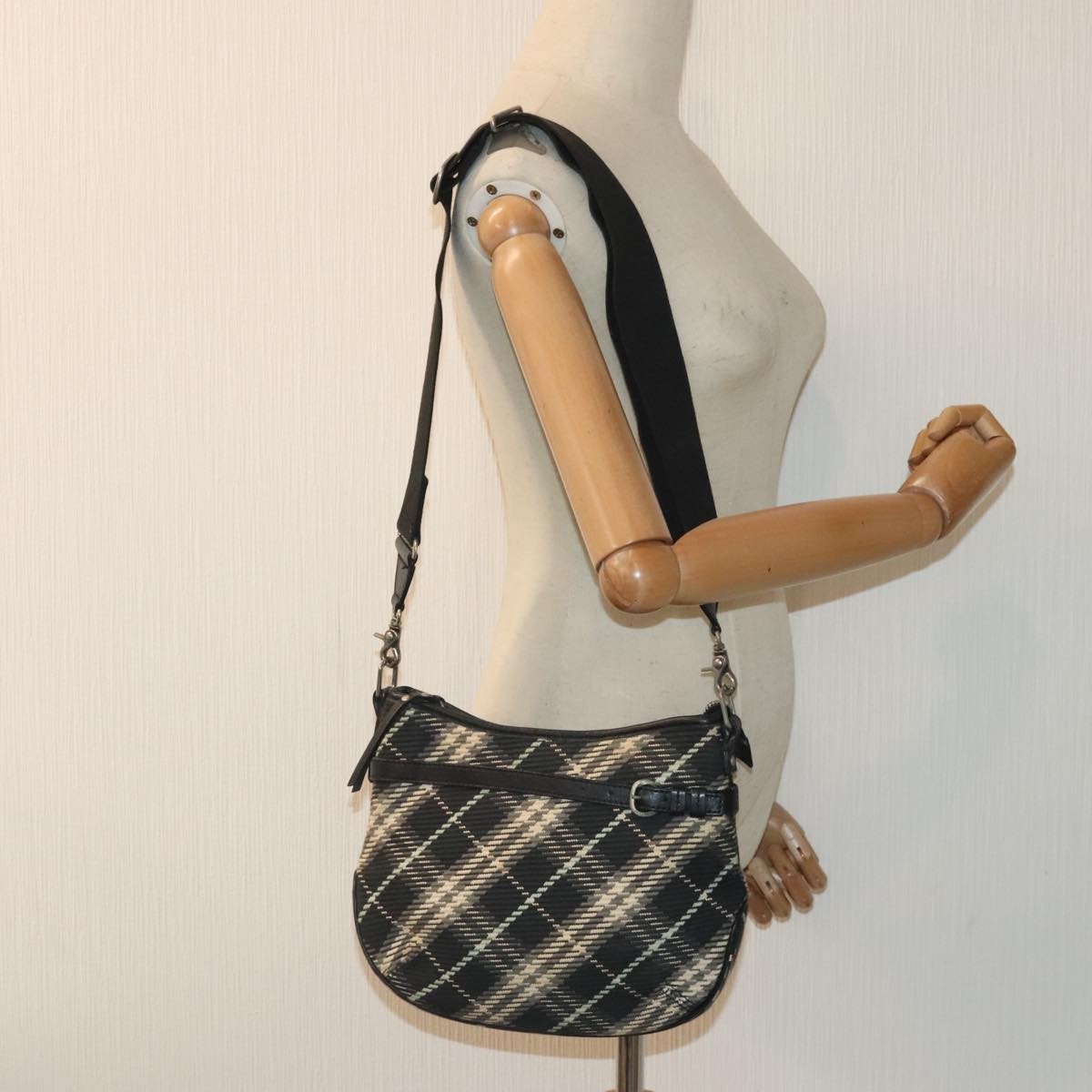 Burberry Nova Check Blue Label Canvas, BLACK, CANVAS, Shoulder bag