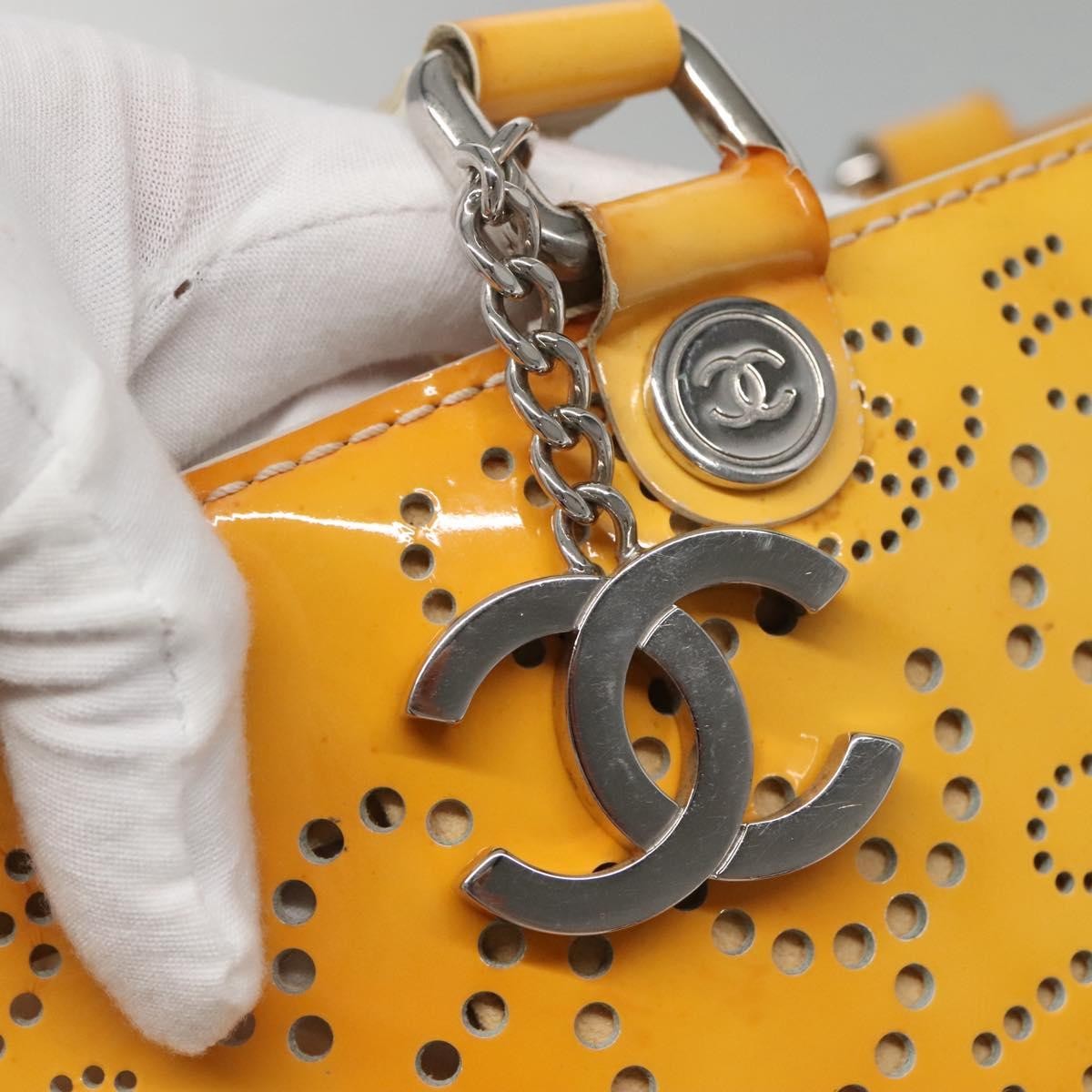 Chanel CC No.5 Shopping Tote Perforated Patent, YELLOW, PATENT_LEATHER, Tote bag