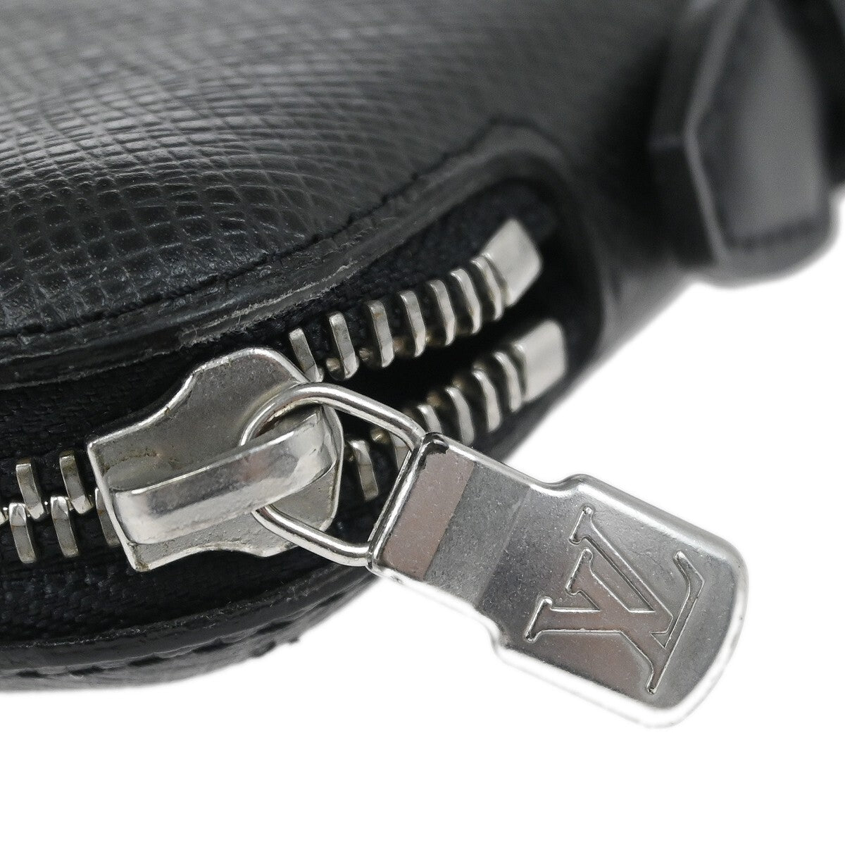 Louis Vuitton Atoll Organizer Wallet Taiga Leather, BLACK, LEATHER, Clutche & pouche