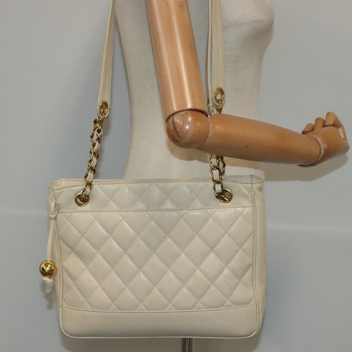 Chanel Vintage Slit Pocket Shoulder Bag Quilted Caviar, BEIGE, LEATHER, Shoulder bag