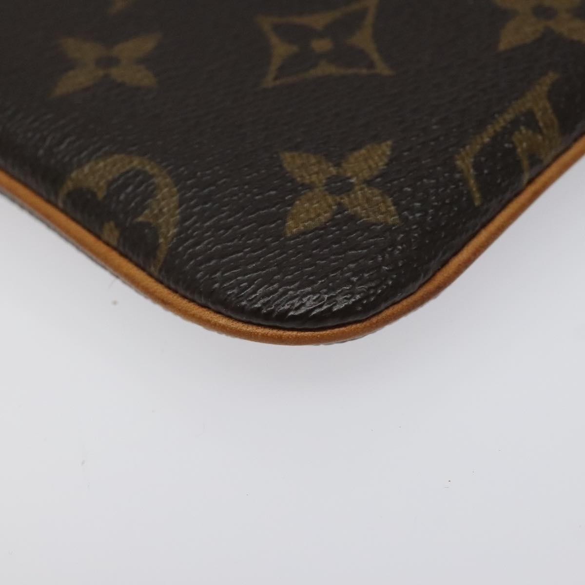 Louis Vuitton Étui Téléphone Monogram Canvas, BROWN, CANVAS, Tech accessory