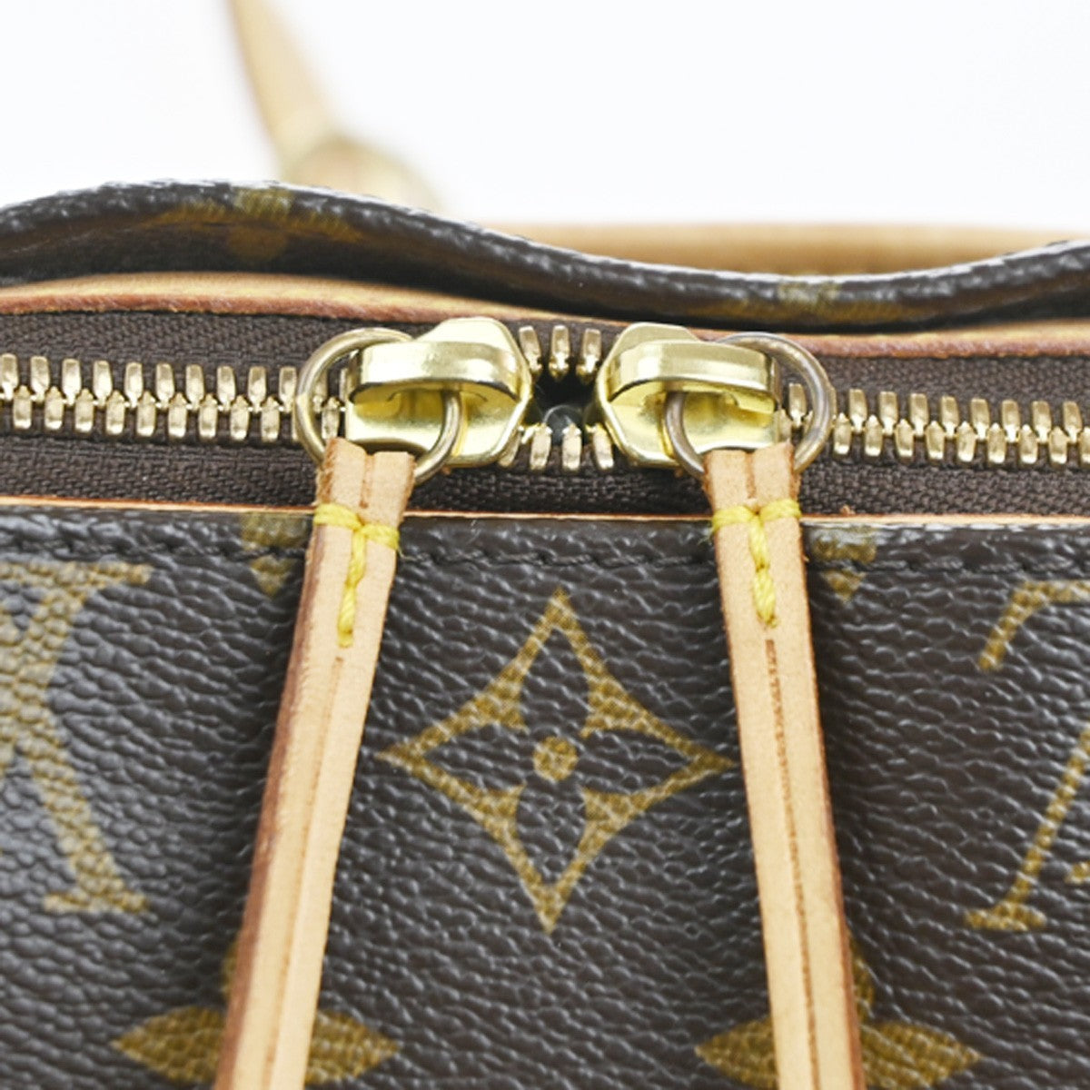 Louis Vuitton Popincourt Shoulder Bag Monogram Canvas, Brown, Canvas, Shoulder Bag
