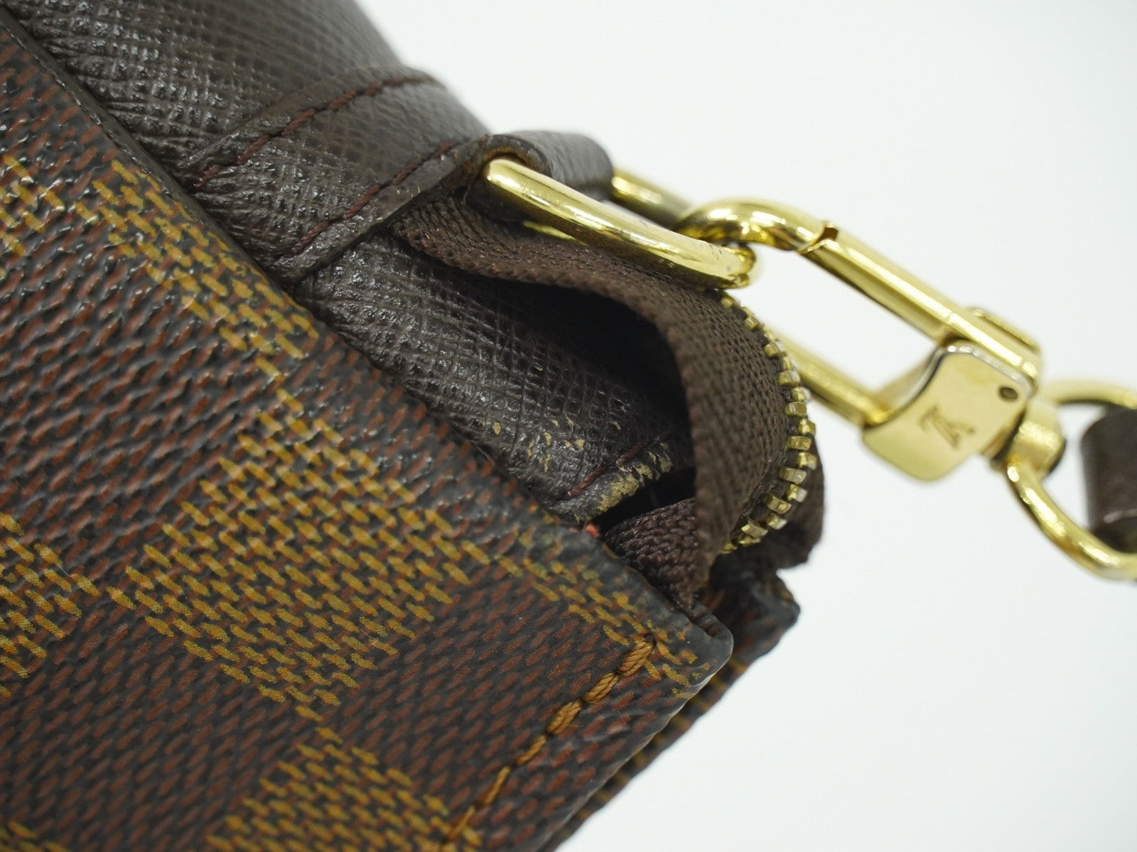 Louis Vuitton Trousse Make Up Bag Damier Canvas, BROWN, CANVAS, Clutche & pouche
