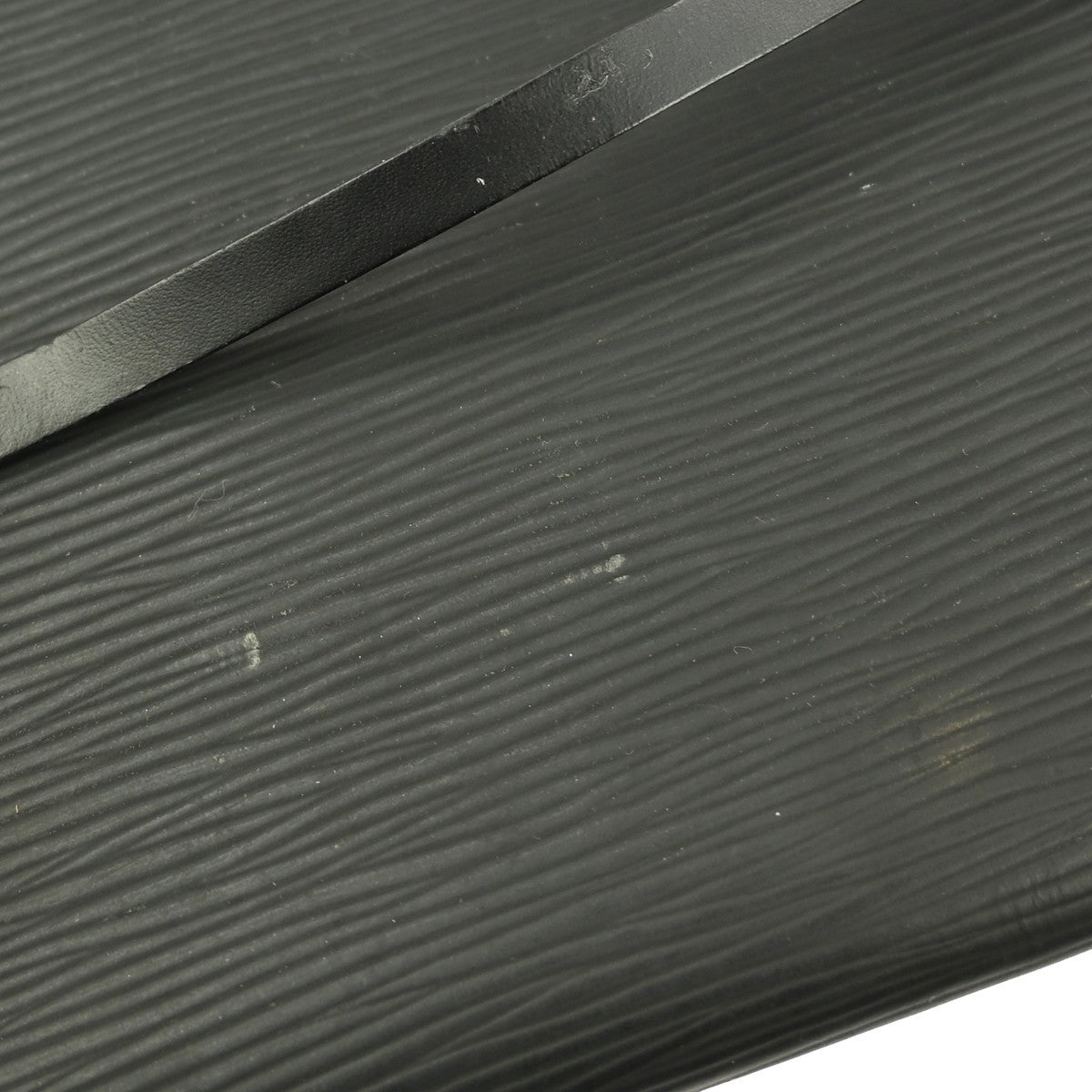 Louis Vuitton Pochette Accessoires Epi Leather, BLACK, LEATHER, Clutche & pouche