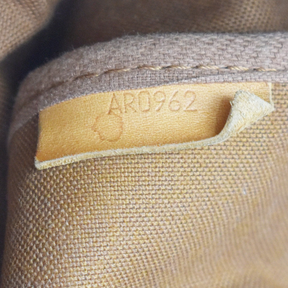 Louis Vuitton Saumur Handbag Monogram Canvas, BROWN, LEATHER, Shoulder bag