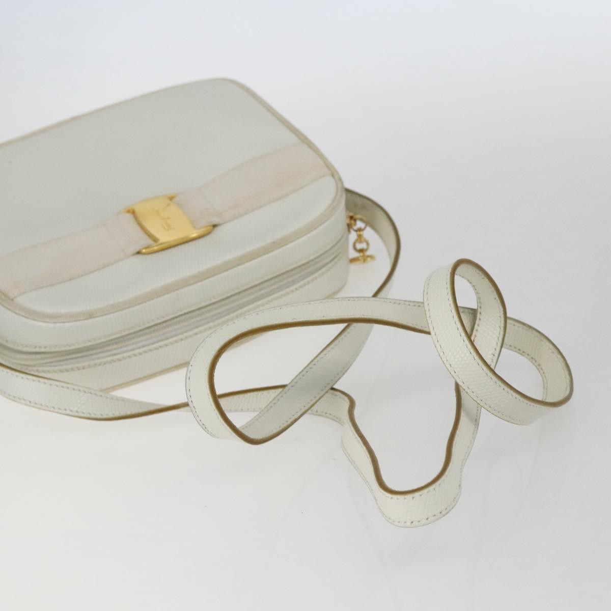 Salvatore Ferragamo Vala Shoulder Bag Leather, WHITE, LEATHER, Shoulder bag