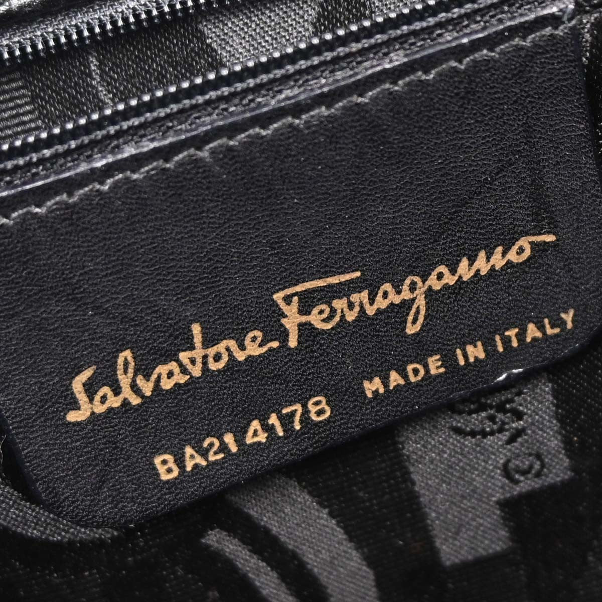Salvatore Ferragamo Convertible Vara Bow Tote Leather, BLACK, LEATHER, Handbag