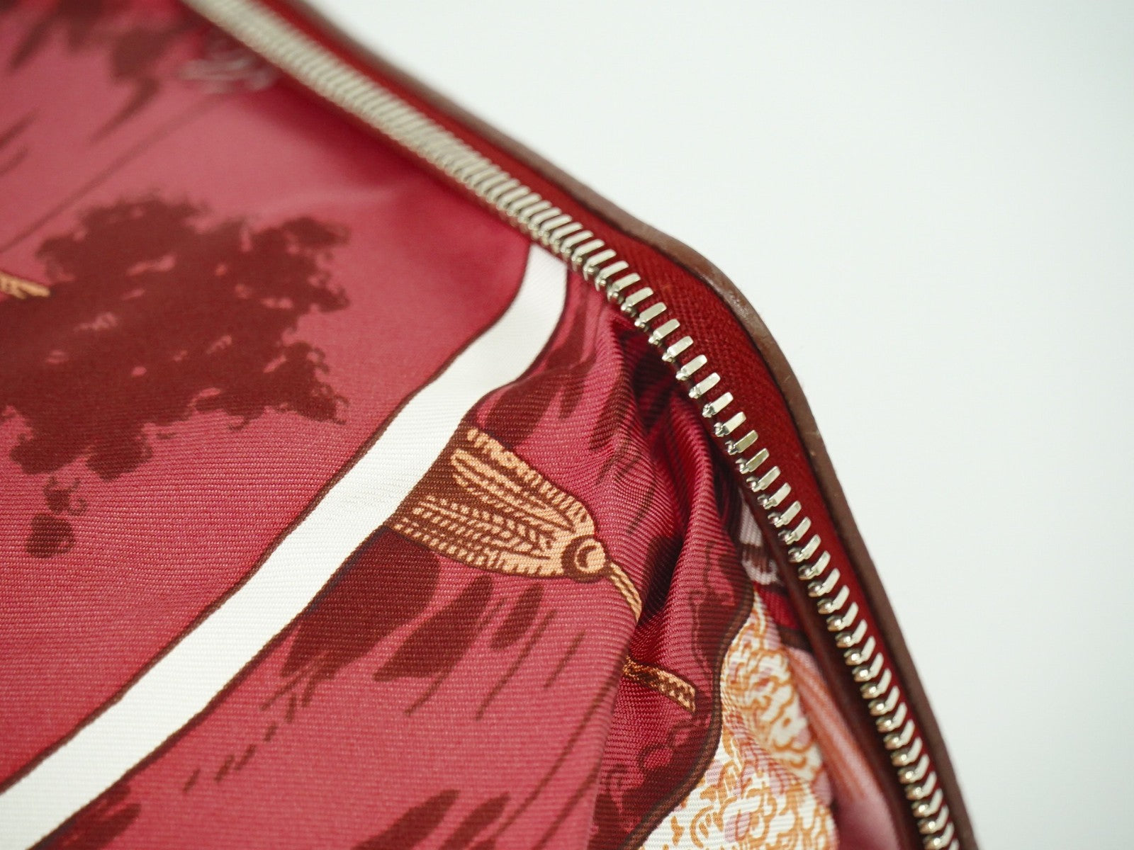 Hermes Silky Pop Tote Printed Silk, BURGUNDY, SILK, Tote bag