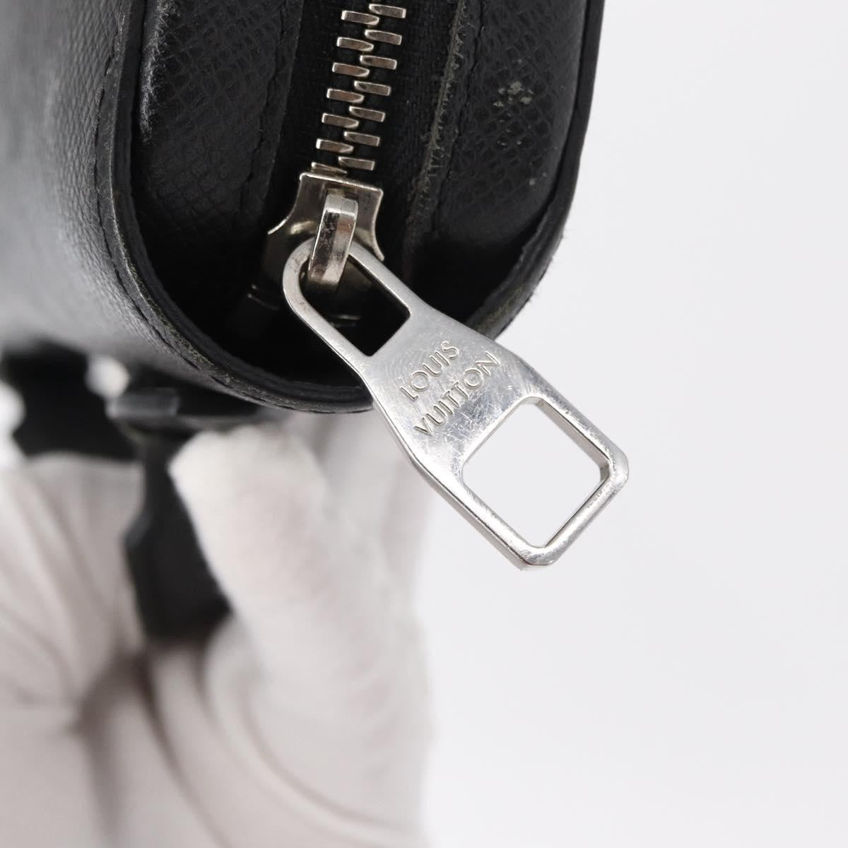 Louis Vuitton Zippy XL Taiga Leather, BLACK, LEATHER, Wallets