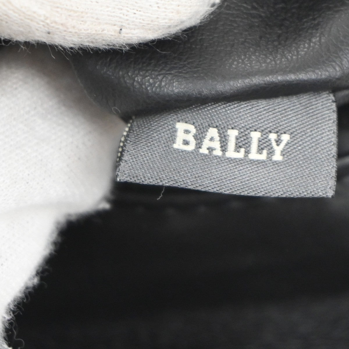 Bally Vintage Handbag Quilted Leather, BLACK, LEATHER, Handbag