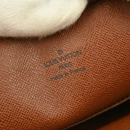 Louis Vuitton Amazone Bag Monogram Canvas, BROWN, CANVAS, Clutche & pouche