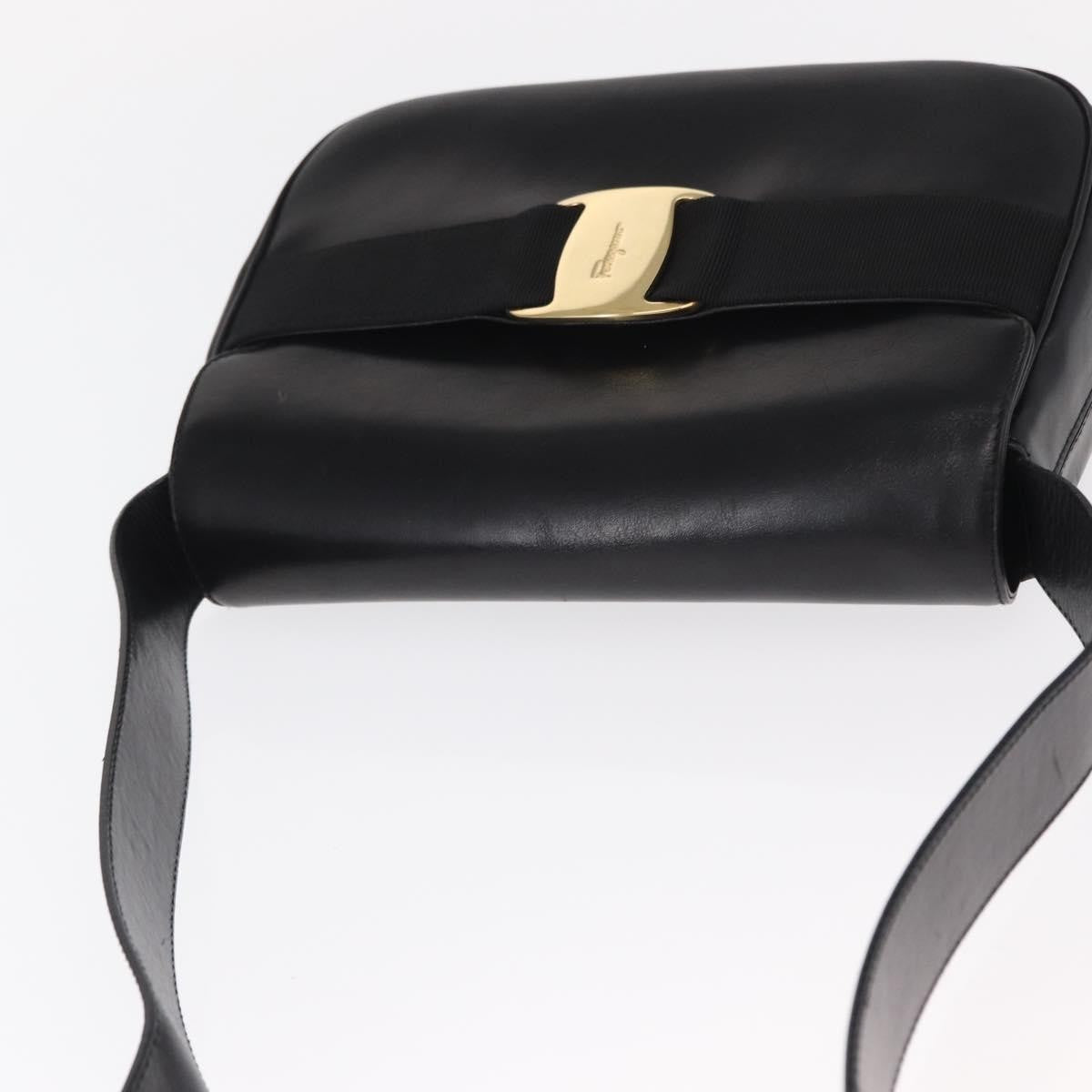 Salvatore Ferragamo Vala Shoulder Bag Leather, BLACK, LEATHER, Shoulder bag