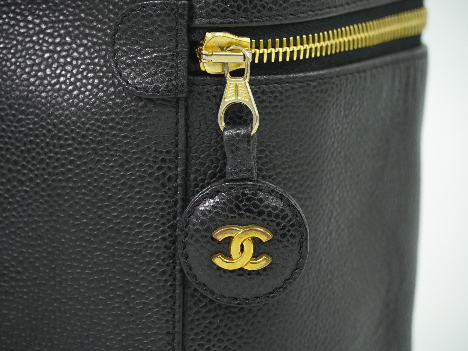 Chanel Vintage Timeless Cosmetic Case Caviar, BLACK, LEATHER, Toiletry Case