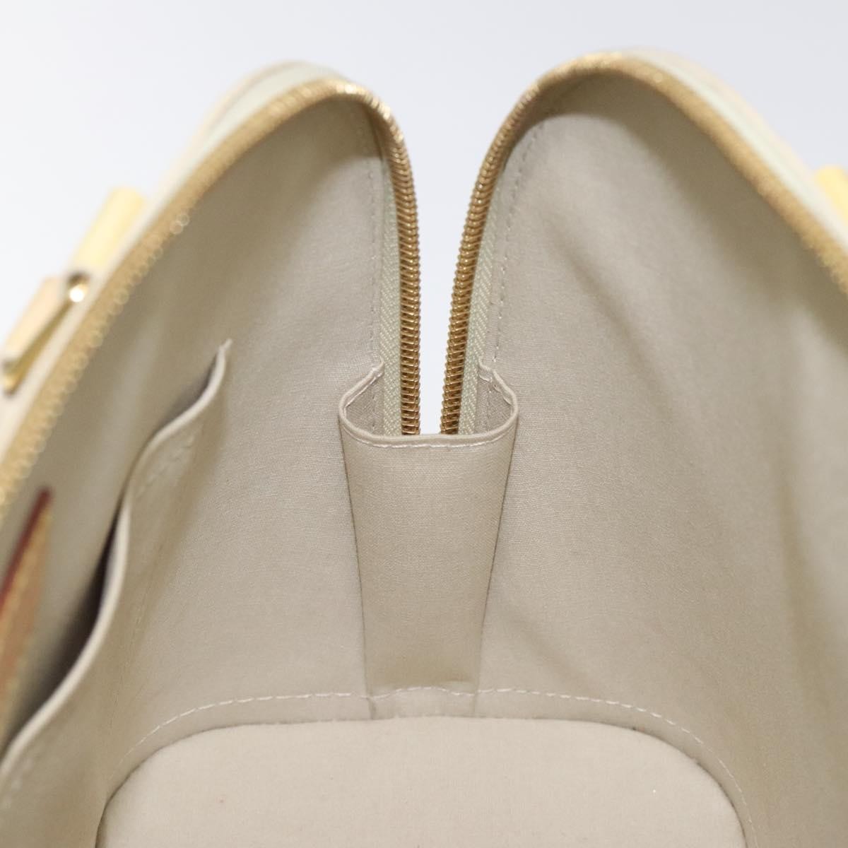 Louis Vuitton Alma Handbag Monogram Vernis, BEIGE, PATENT_LEATHER, Handbag