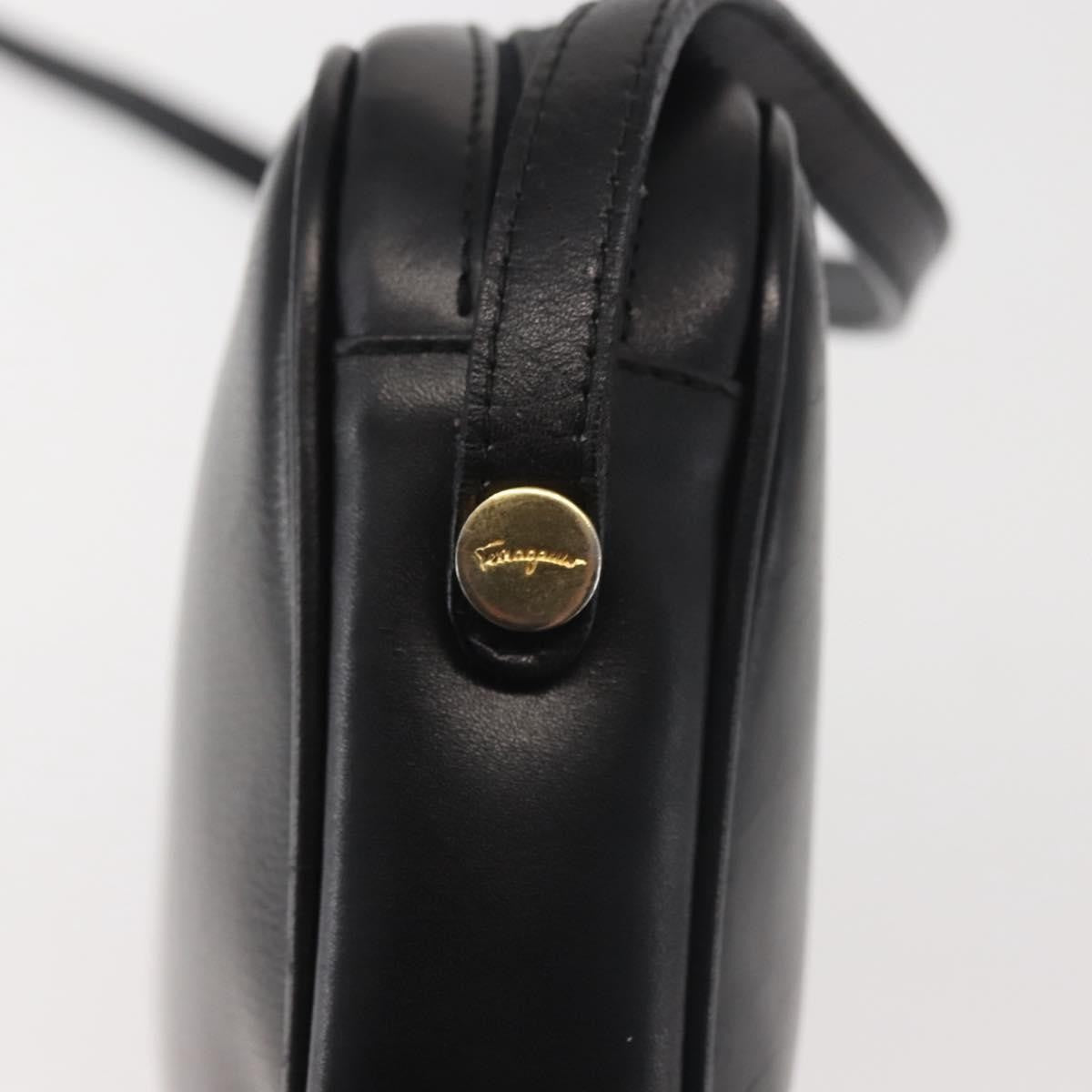 Salvatore Ferragamo Vala Shoulder Bag Leather, BLACK, LEATHER, Shoulder bag