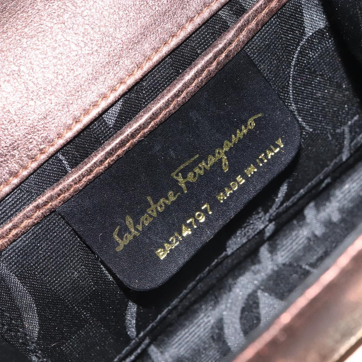 Salvatore Ferragamo Gancini Shoulder Bag Leather, GOLD, LEATHER, Shoulder bag