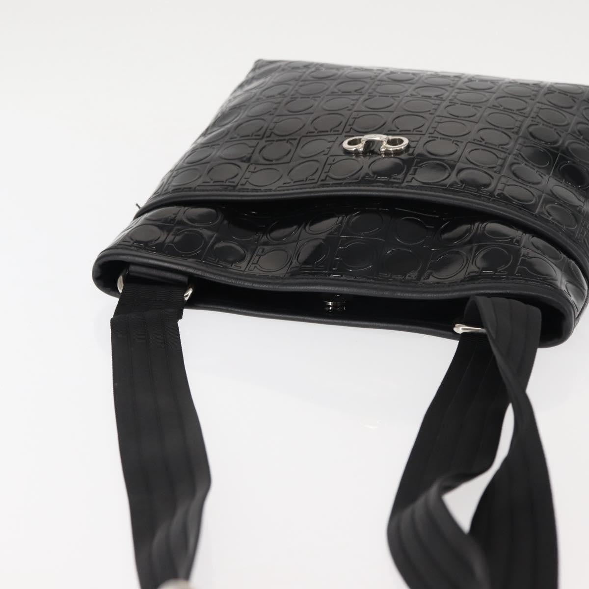 Salvatore Ferragamo Gancini Shoulder Bag Patent Leather, BLACK, PATENT_LEATHER, Shoulder bag