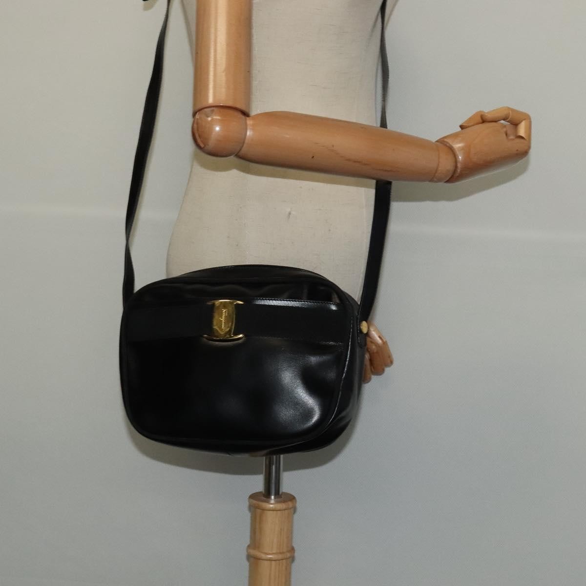 Salvatore Ferragamo Vara Bow camera Shoulder Bag Leather, Black, Leather, Shoulder Bag