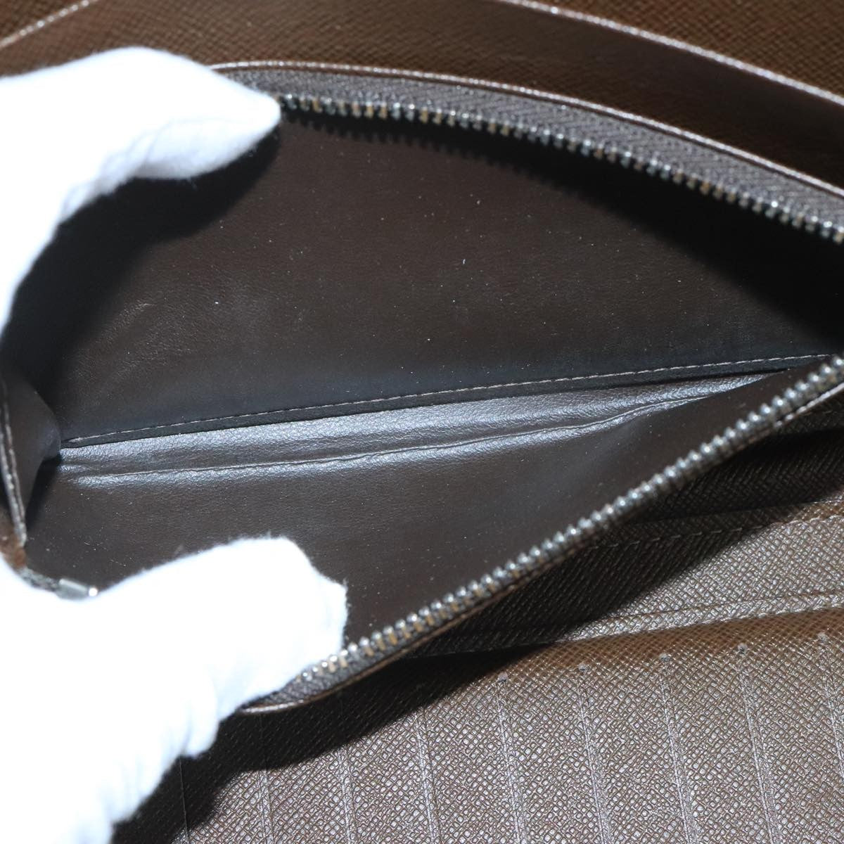 Louis Vuitton Atoll Organizer Wallet Taiga Leather, BROWN, LEATHER, Clutche & pouche