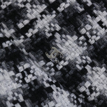 Chanel Beaded CC Bucket Hat Wool, WHITE, WOOL, Head accessory