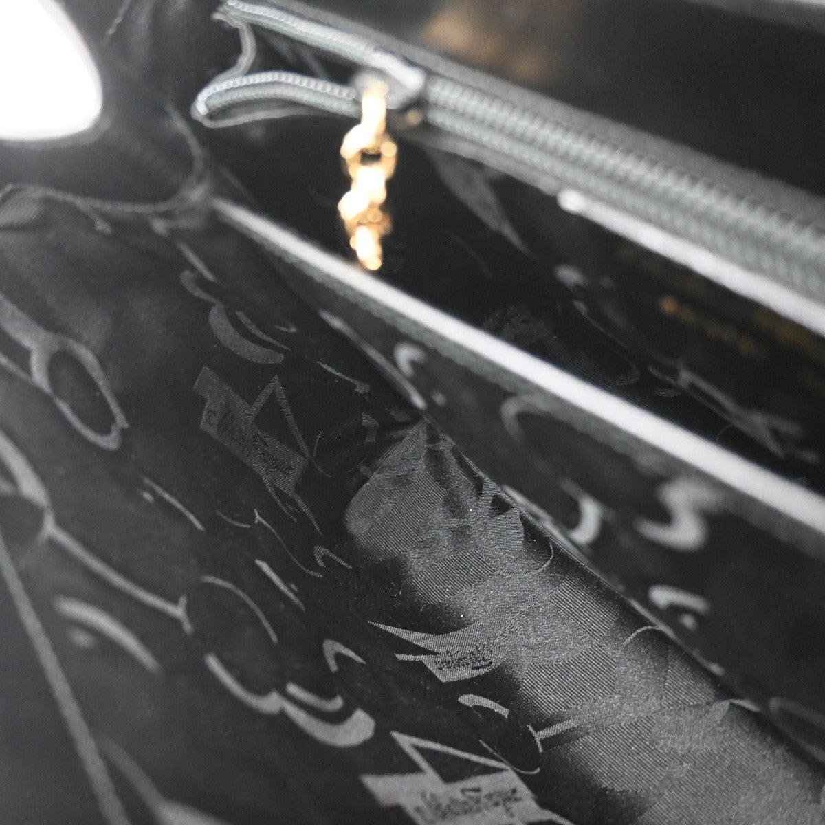 Salvatore Ferragamo Gancini handbag Leather, BLACK, LEATHER, Handbag