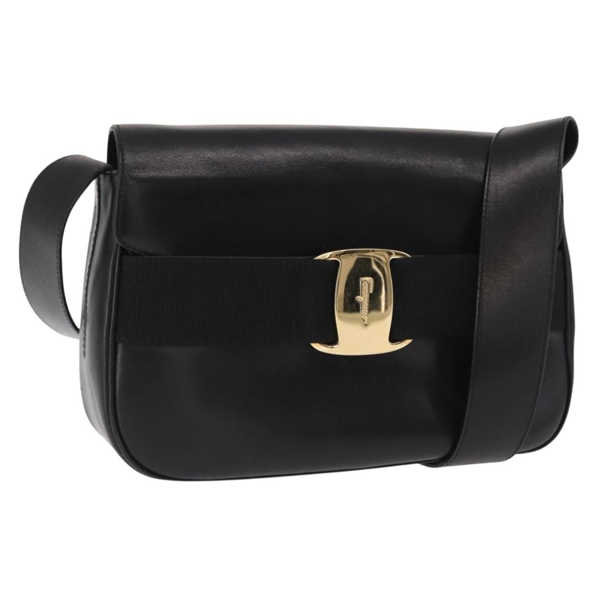 Salvatore Ferragamo Vala Shoulder Bag Leather, BLACK, LEATHER, Shoulder bag