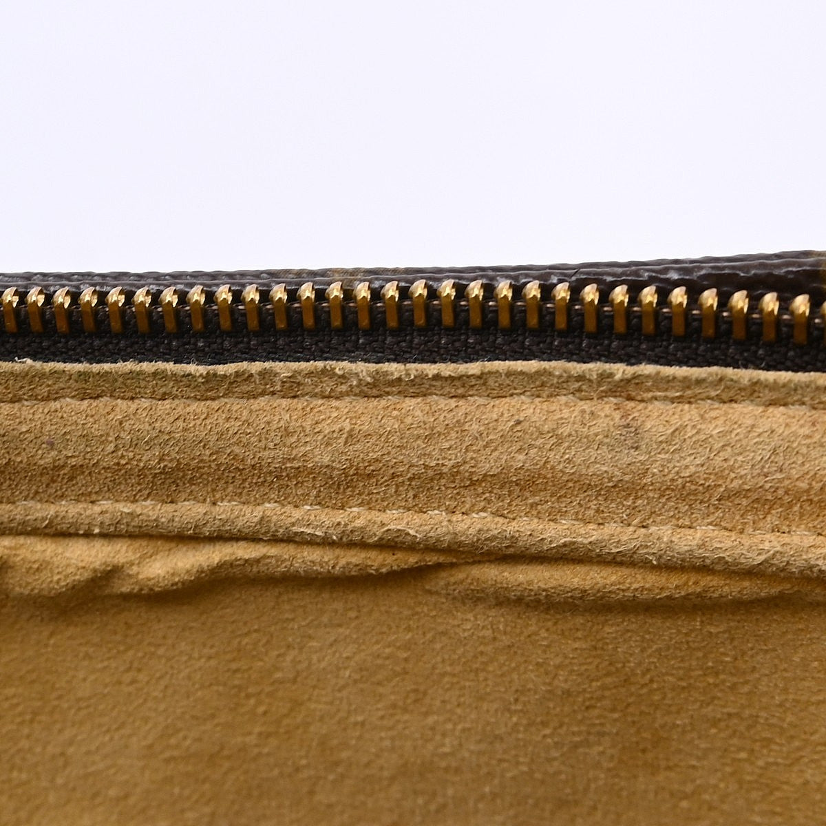 Louis Vuitton Monogram Looping Handbag Monogram Canvas, Brown, Canvas, Shoulder Bag
