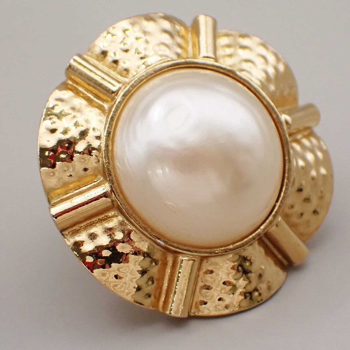 Chanel Vintage Clip-On Earrings Metal with Faux Pearl, Gold, Gold Plated, Earrings