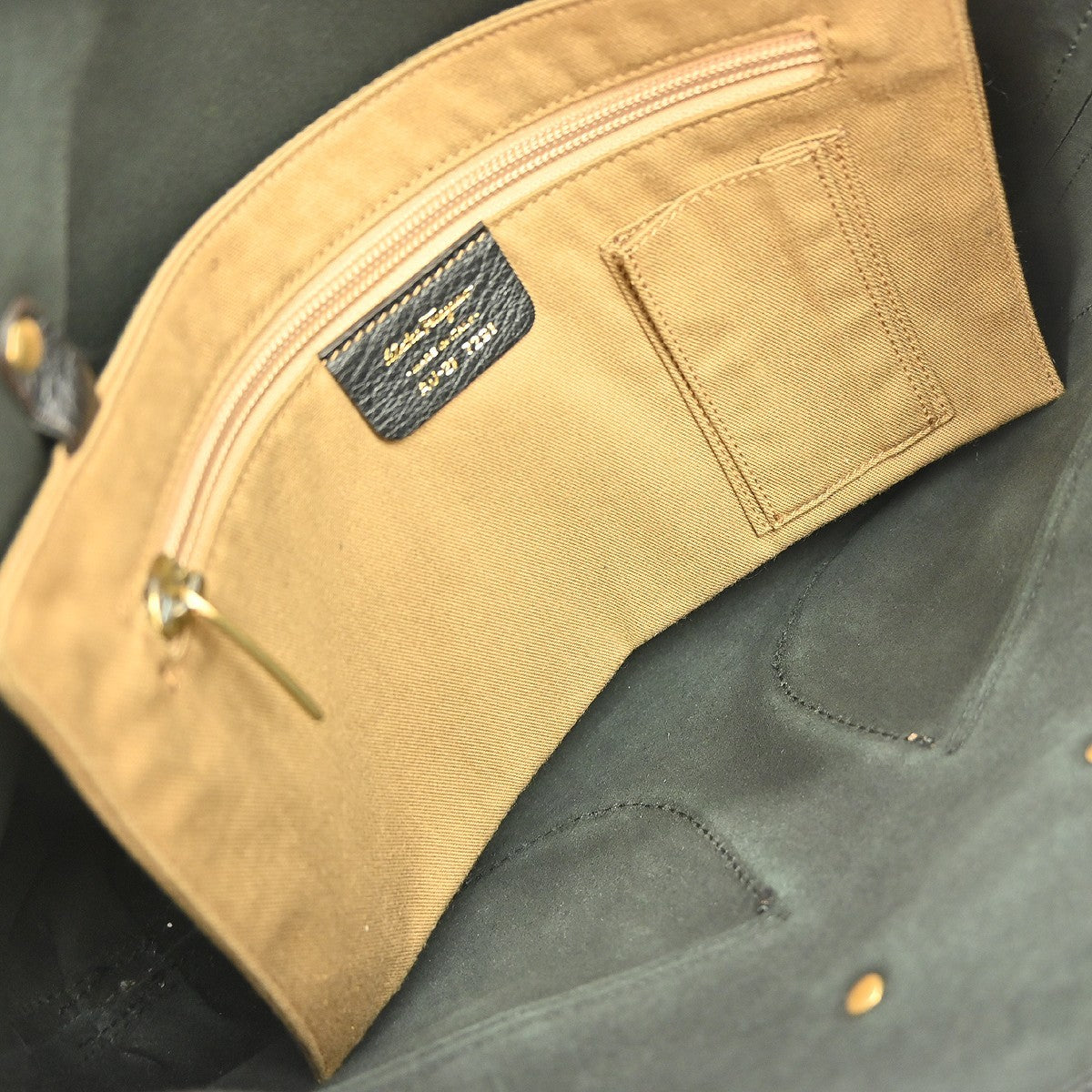 Salvatore Ferragamo Vintage Shoulder Bag Leather, BLACK, LEATHER, Shoulder bag