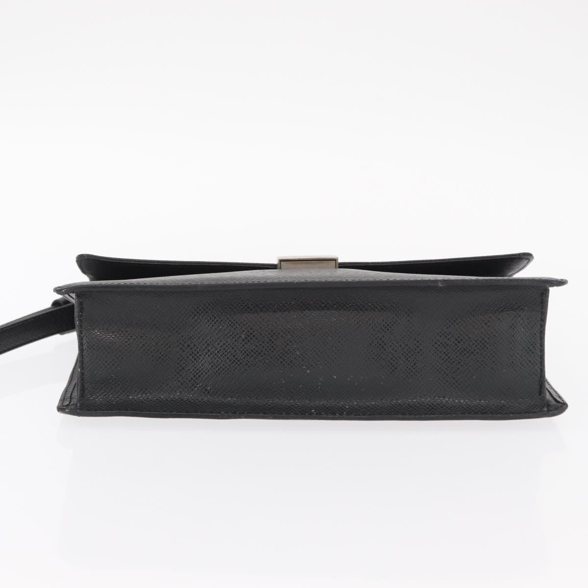 Louis Vuitton Selenga Pochette Taiga Leather, GRAY, LEATHER, Clutche & pouche