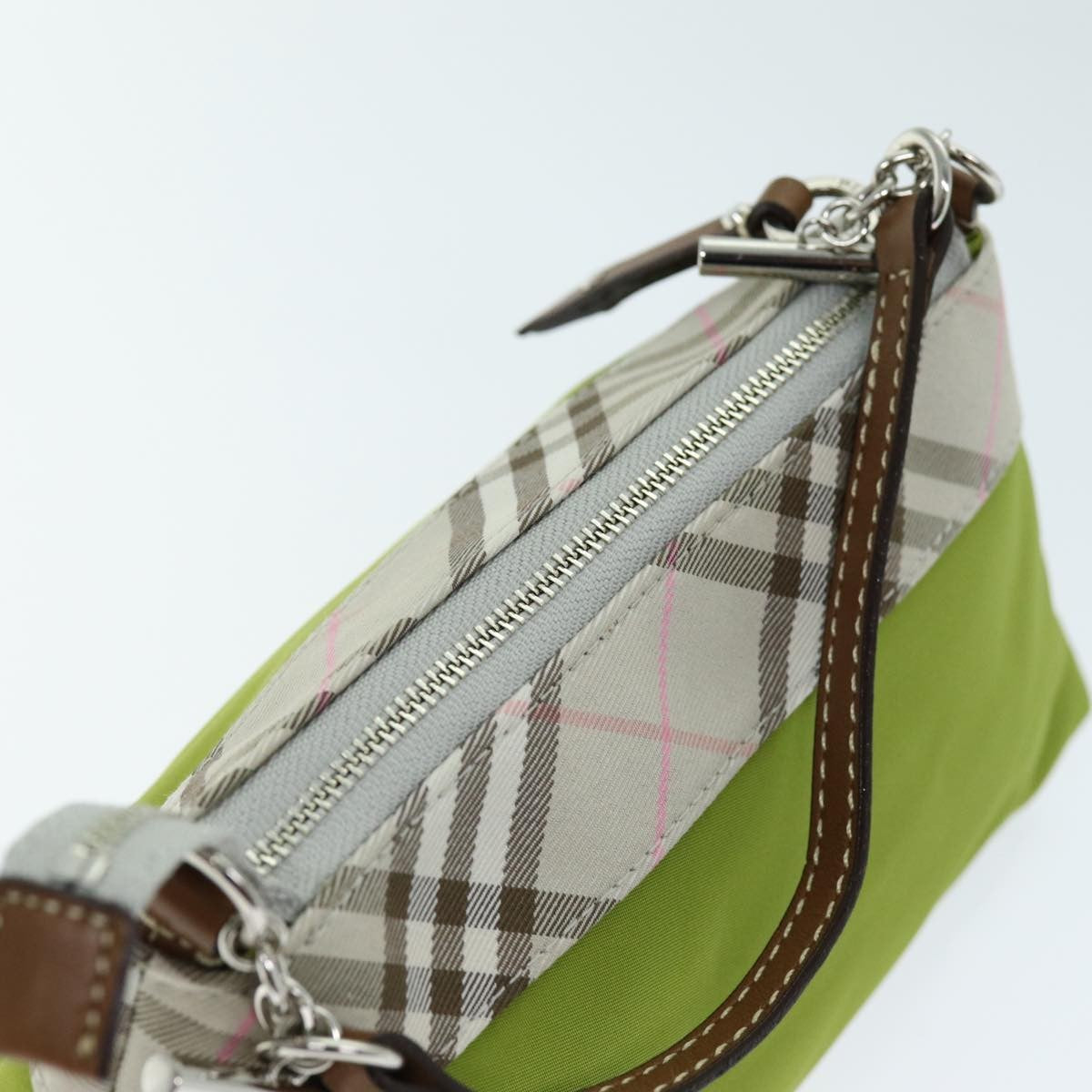 Burberry Nova check Pochette Nylon, GREEN, NYLON, Clutche & pouche