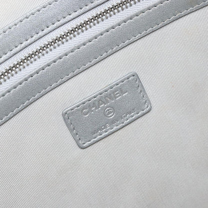 Chanel O Case Clutch Quilted Crumpled Calfskin, SILVER, LEATHER, Clutche & pouche