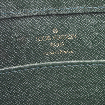 Louis Vuitton Pochette Baikal Clutch Taiga Leather, GREEN, LEATHER, Clutche & pouche