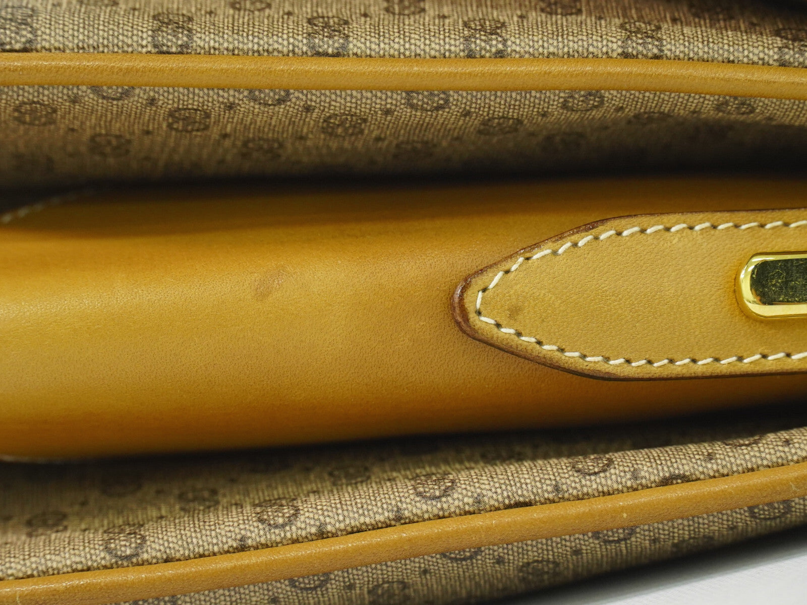 Gucci GG Marmont Pouch Crossbody Bag Leather, BEIGE, CANVAS, Crossbody bag